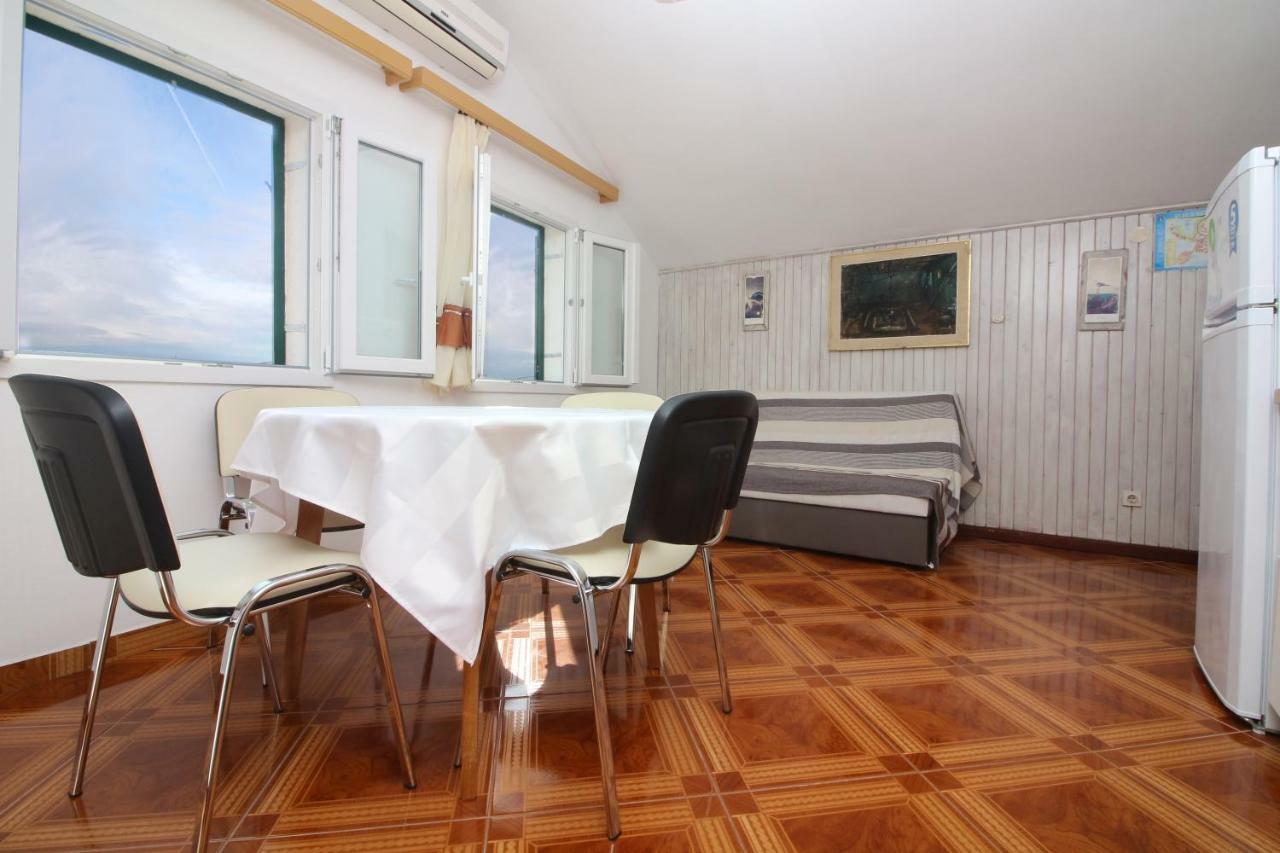 Apartmani Toni Poce Primosten Exterior photo