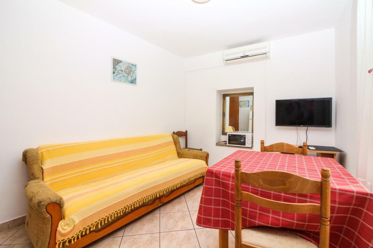 Apartmani Toni Poce Primosten Exterior photo