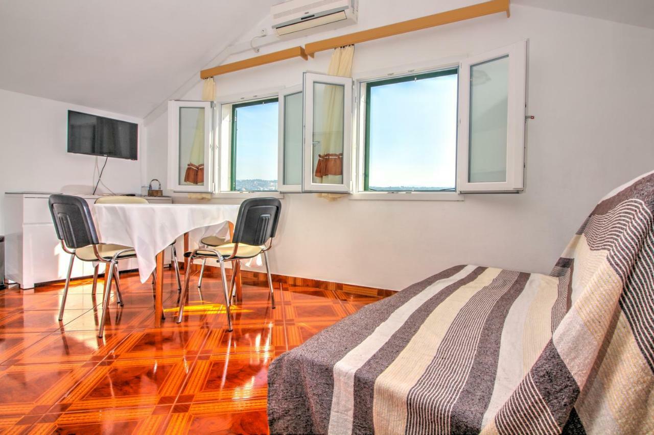 Apartmani Toni Poce Primosten Exterior photo